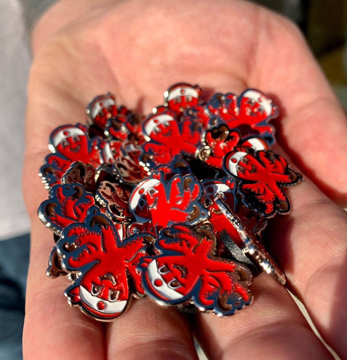 Red Octo Pin N4